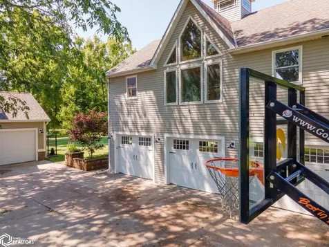 1149 W 28th Street S Newton IA 50208