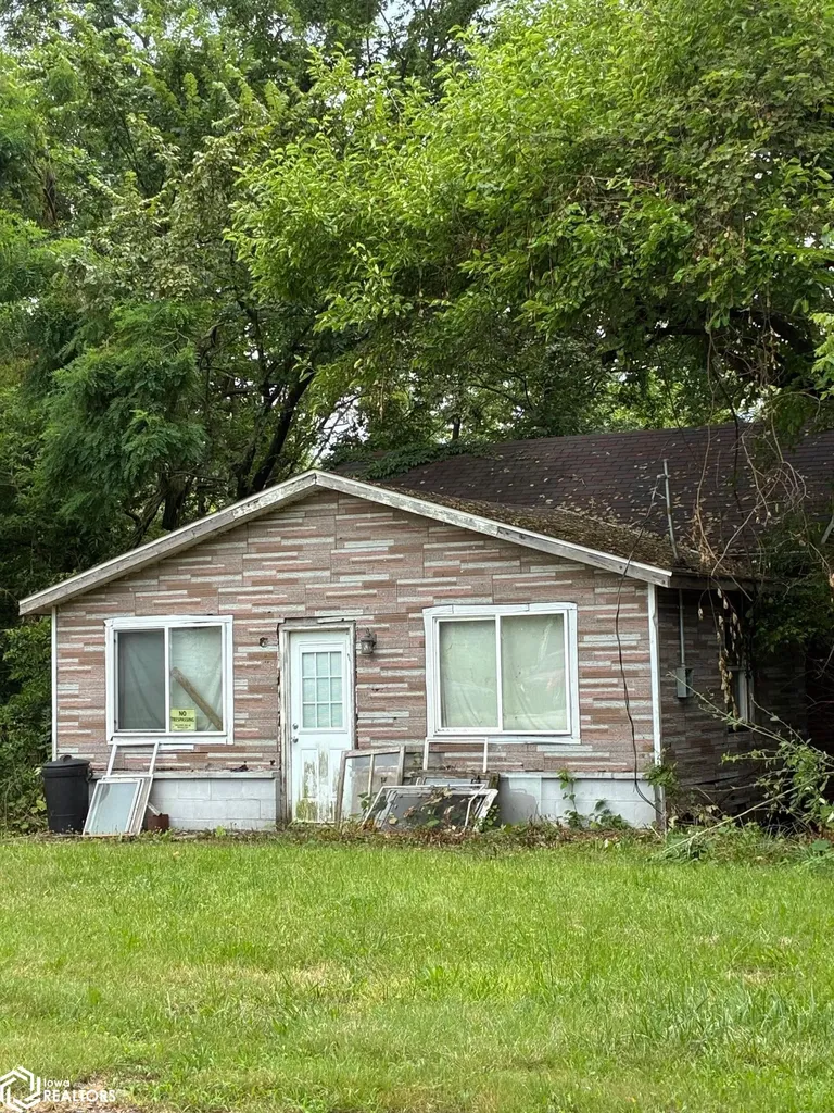 902 Ridge Street Keokuk IA 52632