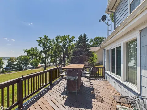 3370 Mississippi River Road Keokuk IA 52632