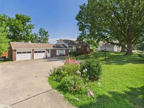 3370 Mississippi River Road Keokuk IA 52632