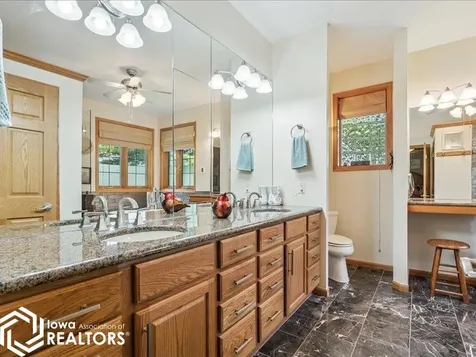 11000 Wildlife Lakes Drive West Burlington IA 52655