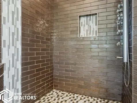 11000 Wildlife Lakes Drive West Burlington IA 52655
