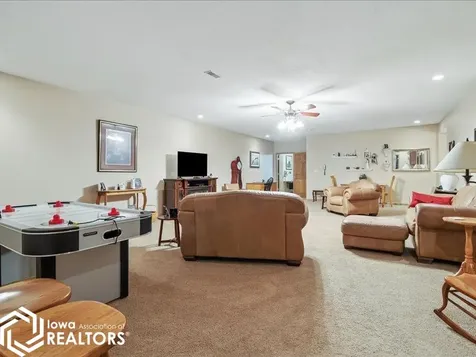 11000 Wildlife Lakes Drive West Burlington IA 52655