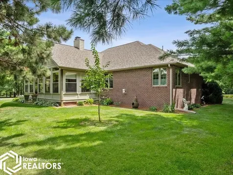 11000 Wildlife Lakes Drive West Burlington IA 52655
