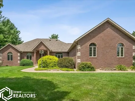 11000 Wildlife Lakes Drive West Burlington IA 52655