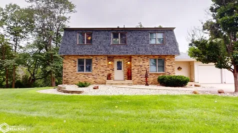 15882 Thrush Avenue Nora Springs IA 50458