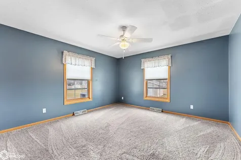 920 S 4th Street Wapello IA 52653