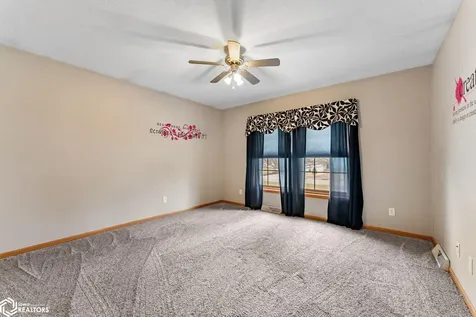 920 S 4th Street Wapello IA 52653