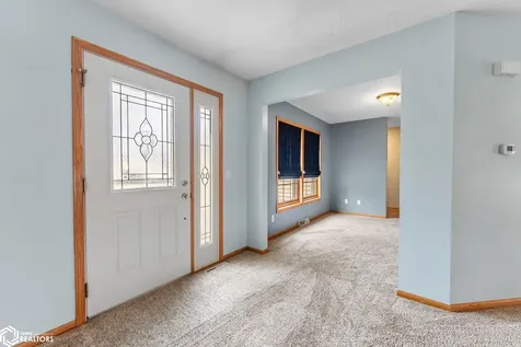 920 S 4th Street Wapello IA 52653