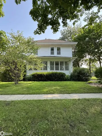 603 W Pleasant Valley Street Sigourney IA 52591