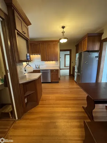 603 W Pleasant Valley Street Sigourney IA 52591