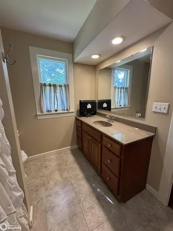 603 W Pleasant Valley Street Sigourney IA 52591