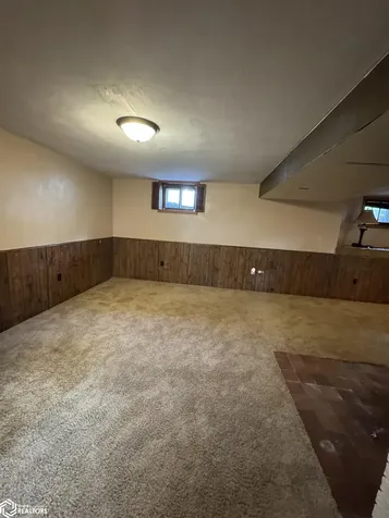 603 W Pleasant Valley Street Sigourney IA 52591