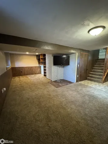 603 W Pleasant Valley Street Sigourney IA 52591