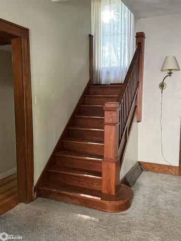 603 W Pleasant Valley Street Sigourney IA 52591