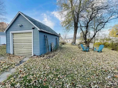 512 Barret Street Burlington IA 52601
