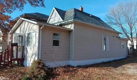 1121 Avenue E Fort Madison IA 52627