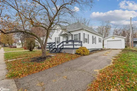 1703 W State Street Marshalltown IA 50158