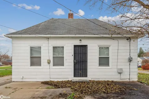 1703 W State Street Marshalltown IA 50158