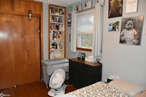 11642 Highway S33 Iowa Falls IA 50126