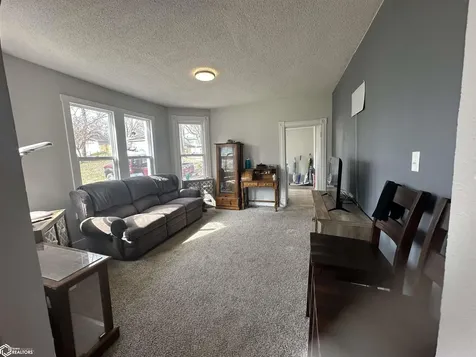 515 S Starr Avenue Burlington IA 52601