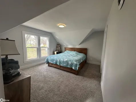 515 S Starr Avenue Burlington IA 52601