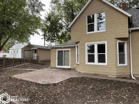 515 S Starr Avenue Burlington IA 52601