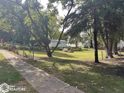 515 S Starr Avenue Burlington IA 52601