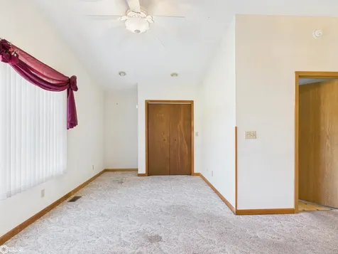 109 Lofton Drive Keokuk IA 52632
