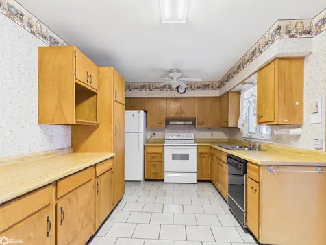 109 Lofton Drive Keokuk IA 52632