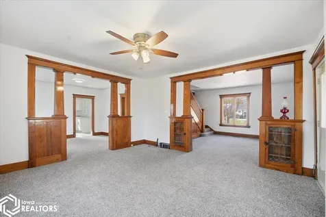 602 E Maple Street Hubbard IA 50122