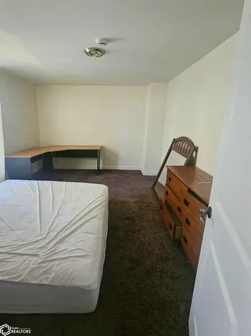 309 E Lowe Avenue Fairfield IA 52556