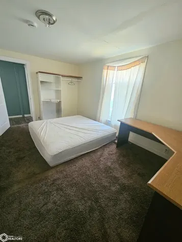 309 E Lowe Avenue Fairfield IA 52556