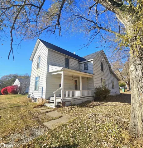 309 E Lowe Avenue Fairfield IA 52556