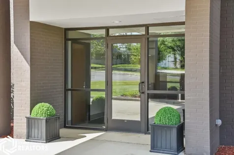 110 Rocksylvania Ave Unit 201 Iowa Falls IA 50126