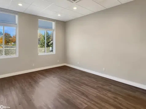 110 Rocksylvania Ave Unit 201 Iowa Falls IA 50126