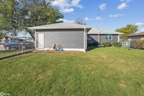 1918 S Center Street Marshalltown IA 50158
