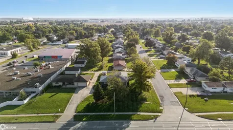 1918 S Center Street Marshalltown IA 50158