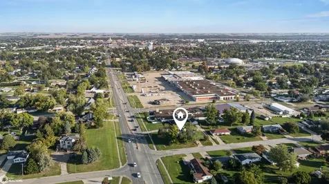 1918 S Center Street Marshalltown IA 50158