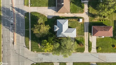 1918 S Center Street Marshalltown IA 50158