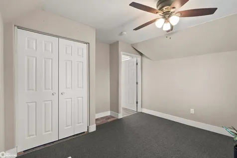 505 Woodbury Street Marshalltown IA 50158