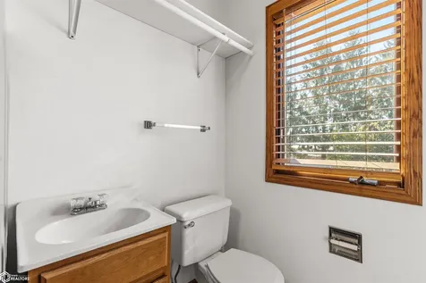 302 Richard Lane Marshalltown IA 50158