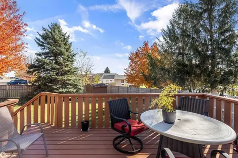 302 Richard Lane Marshalltown IA 50158