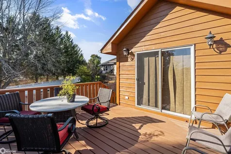 302 Richard Lane Marshalltown IA 50158