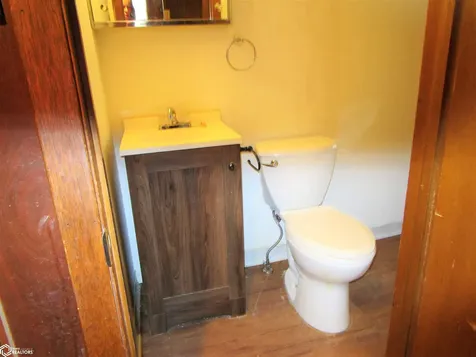 607 Lincoln Ackley IA 50601