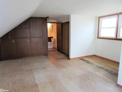 607 Lincoln Ackley IA 50601