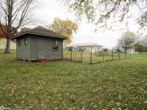 607 Lincoln Ackley IA 50601