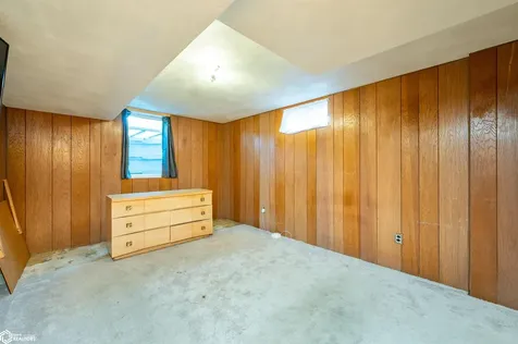6 W Meadow Lane Marshalltown IA 50158