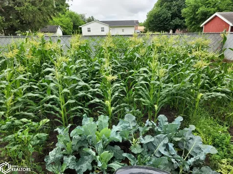 6 W Meadow Lane Marshalltown IA 50158