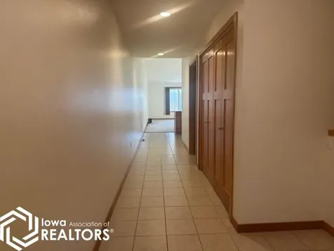 901 3rd Avenue S Clear Lake IA 50428